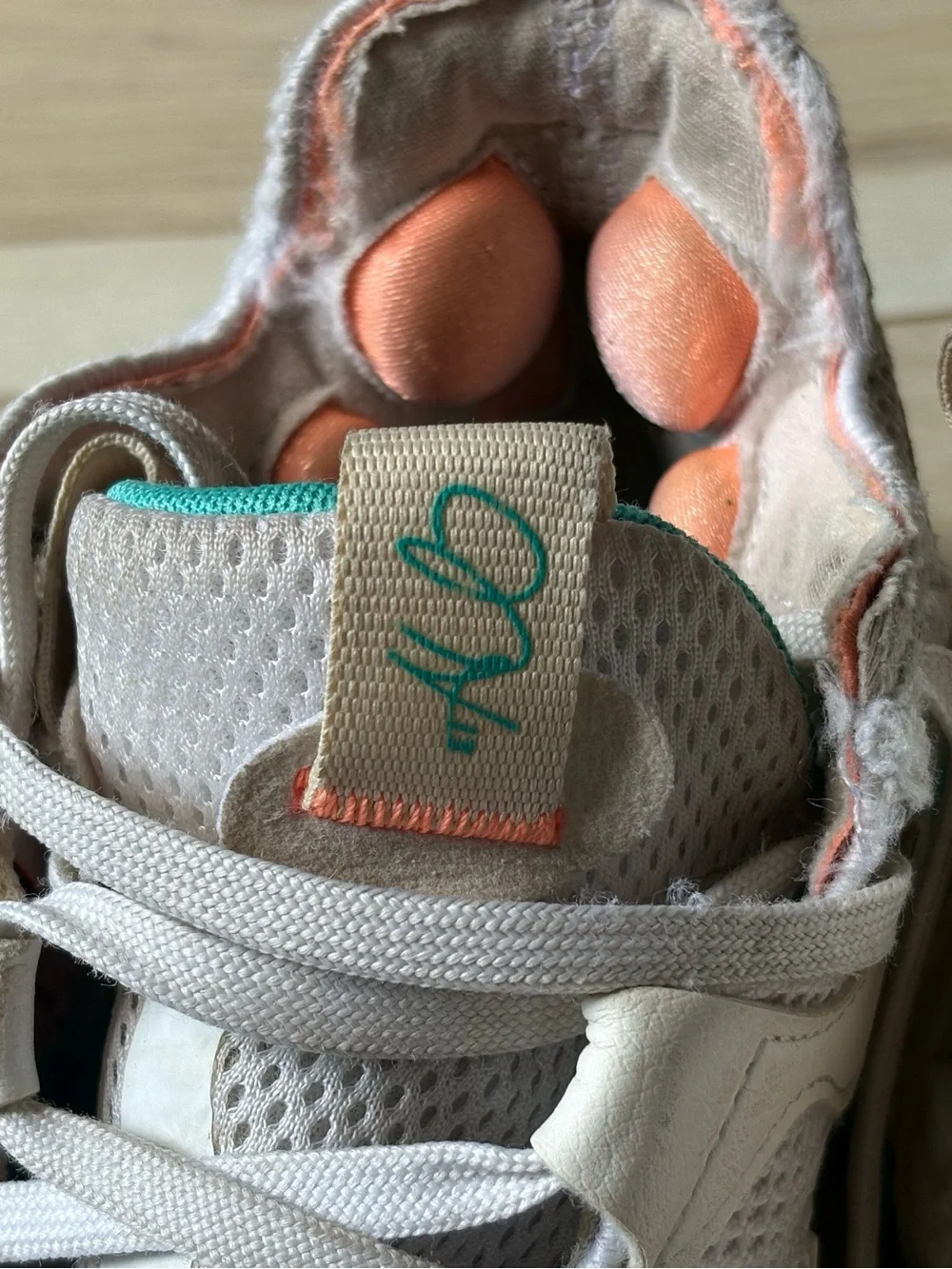 adidas Harden Vol 6 Basketball Shoes Mens Size 8 Cream Aqua Teal Athletic